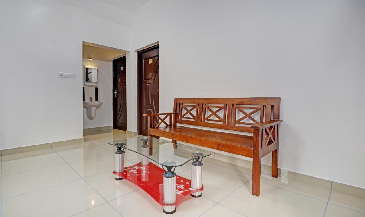 Nirupama,Hotel Aluva 700 Mtr From Aluva Railway Station Alwaye المظهر الخارجي الصورة
